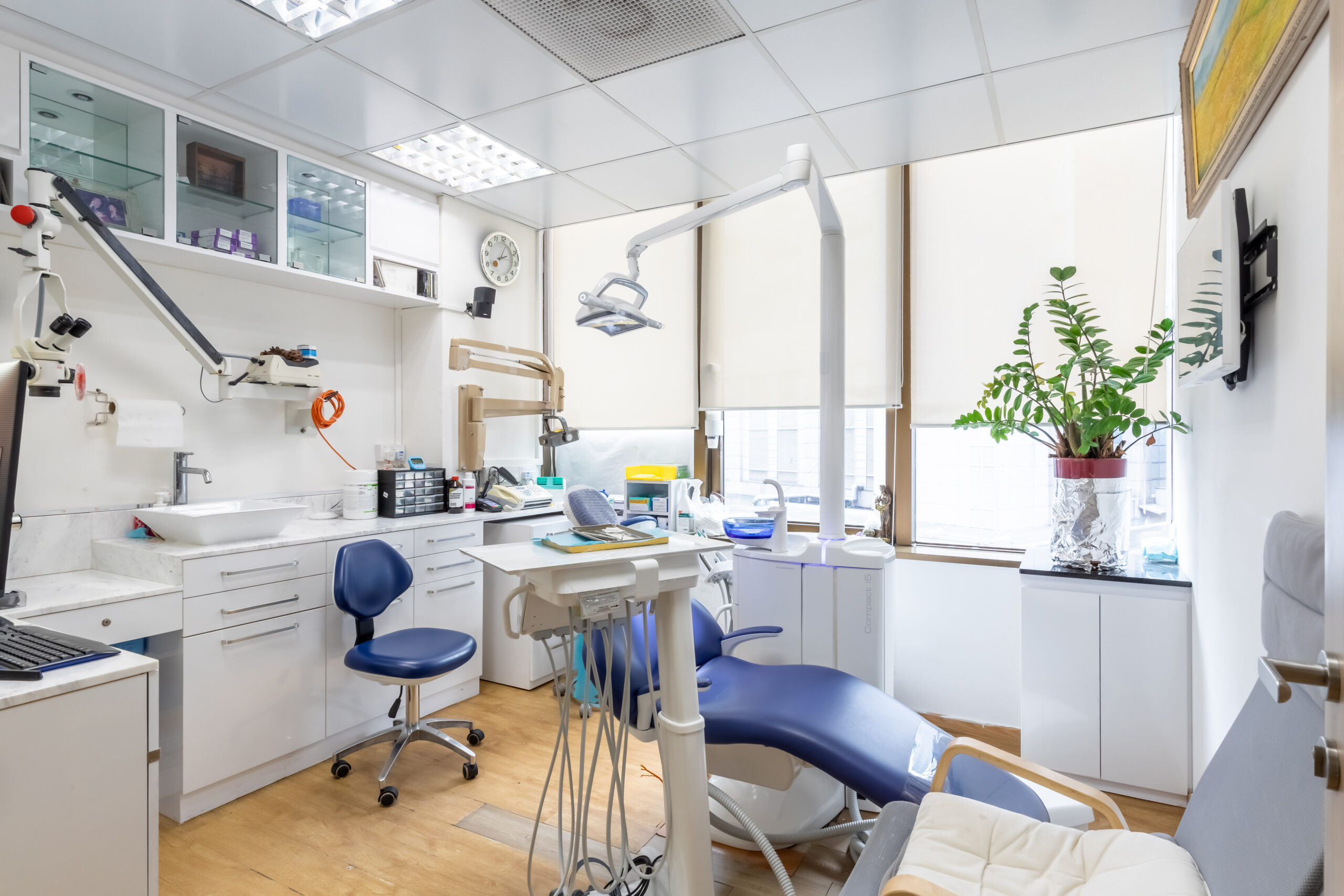 Personalised dental treatment plan evaluation for wisdom teeth extraction