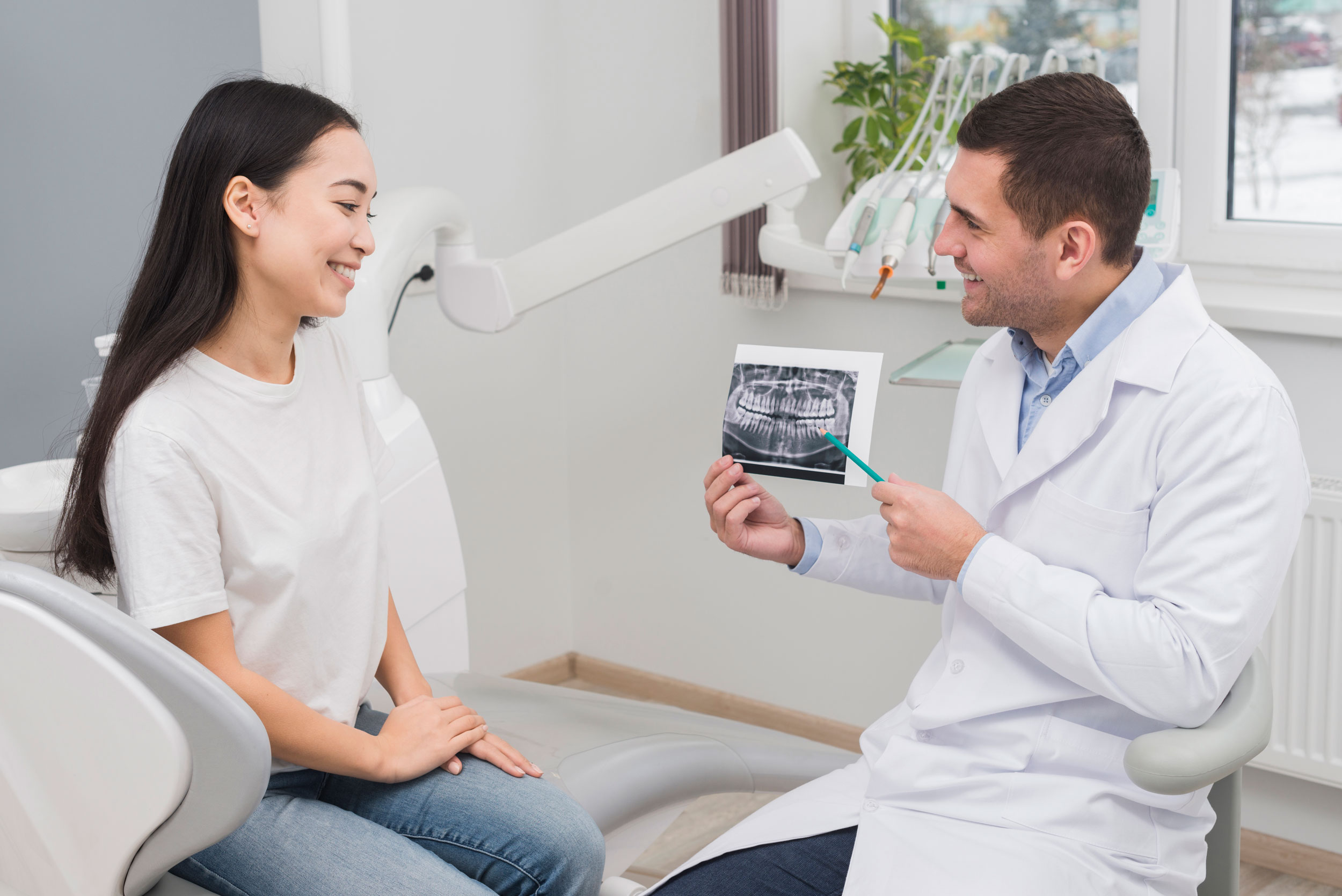 Comprehensive diagnostic assessment and dental imaging for wisdom tooth removal